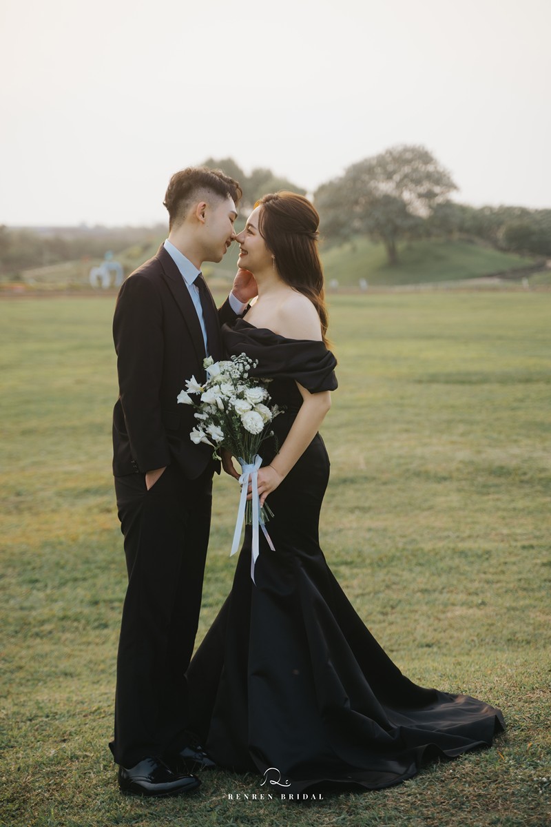 台中婚紗攝影,台中婚紗拍攝,台中婚紗,婚紗 基地,婚紗基地,台中婚紗工作室,台中婚紗推薦,台中拍婚紗,歐美婚紗,輕婚紗,美式婚紗,韓系婚紗,台中婚紗攝影,台中婚紗景點,草地婚紗