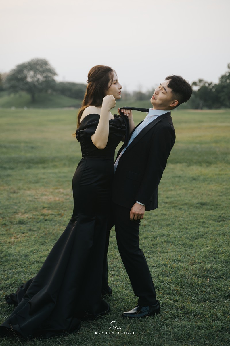 台中婚紗攝影,台中婚紗拍攝,台中婚紗,婚紗 基地,婚紗基地,台中婚紗工作室,台中婚紗推薦,台中拍婚紗,歐美婚紗,輕婚紗,美式婚紗,韓系婚紗,台中婚紗攝影,台中婚紗景點,草地婚紗