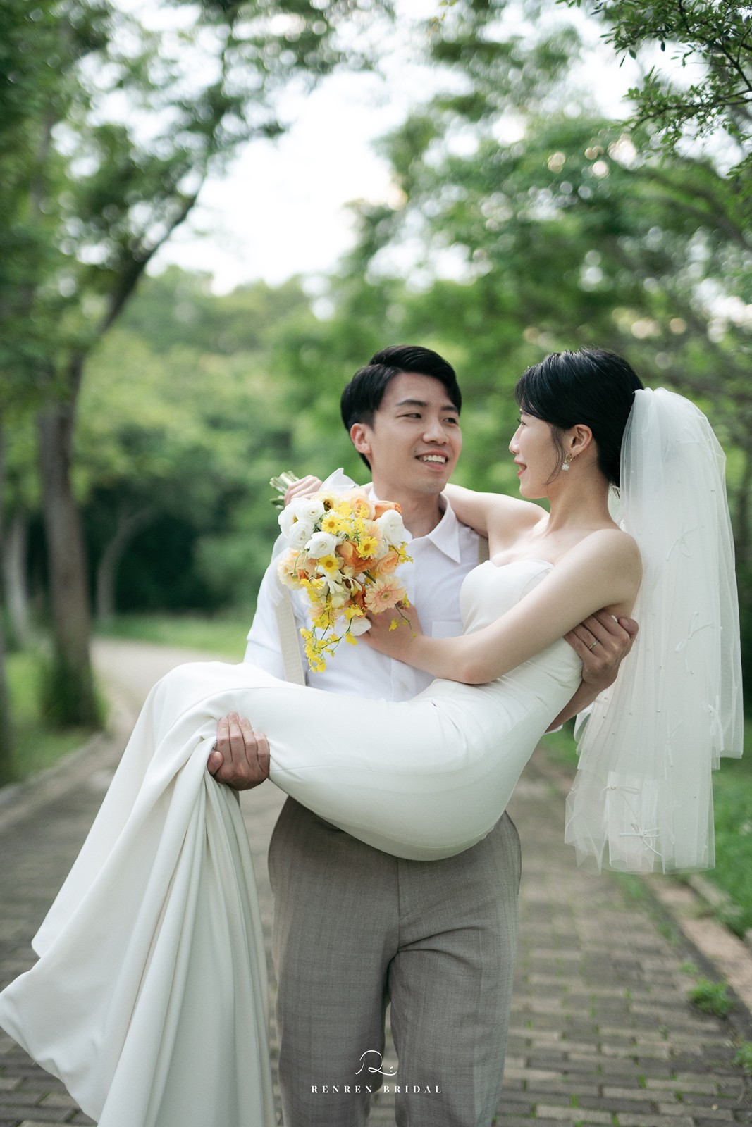 台中婚紗攝影,台中婚紗拍攝,台中婚紗,婚紗 基地,婚紗基地,台中婚紗工作室,台中婚紗推薦,台中拍婚紗,輕婚紗,海邊婚紗,仙女棒婚紗照