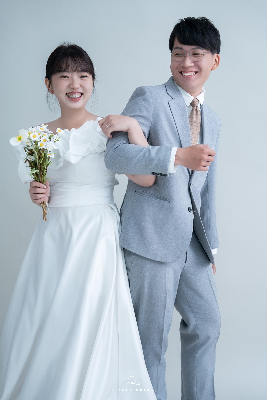 台中婚紗攝影,台中婚紗拍攝,台中婚紗,婚紗 基地,婚紗基地,台中婚紗工作室,台中婚紗推薦,台中拍婚紗,輕婚紗,韓系婚紗,棚拍婚紗