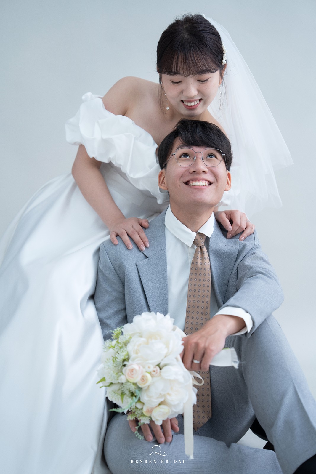 台中婚紗攝影,台中婚紗拍攝,台中婚紗,婚紗 基地,婚紗基地,台中婚紗工作室,台中婚紗推薦,台中拍婚紗,輕婚紗,韓系婚紗,棚拍婚紗
