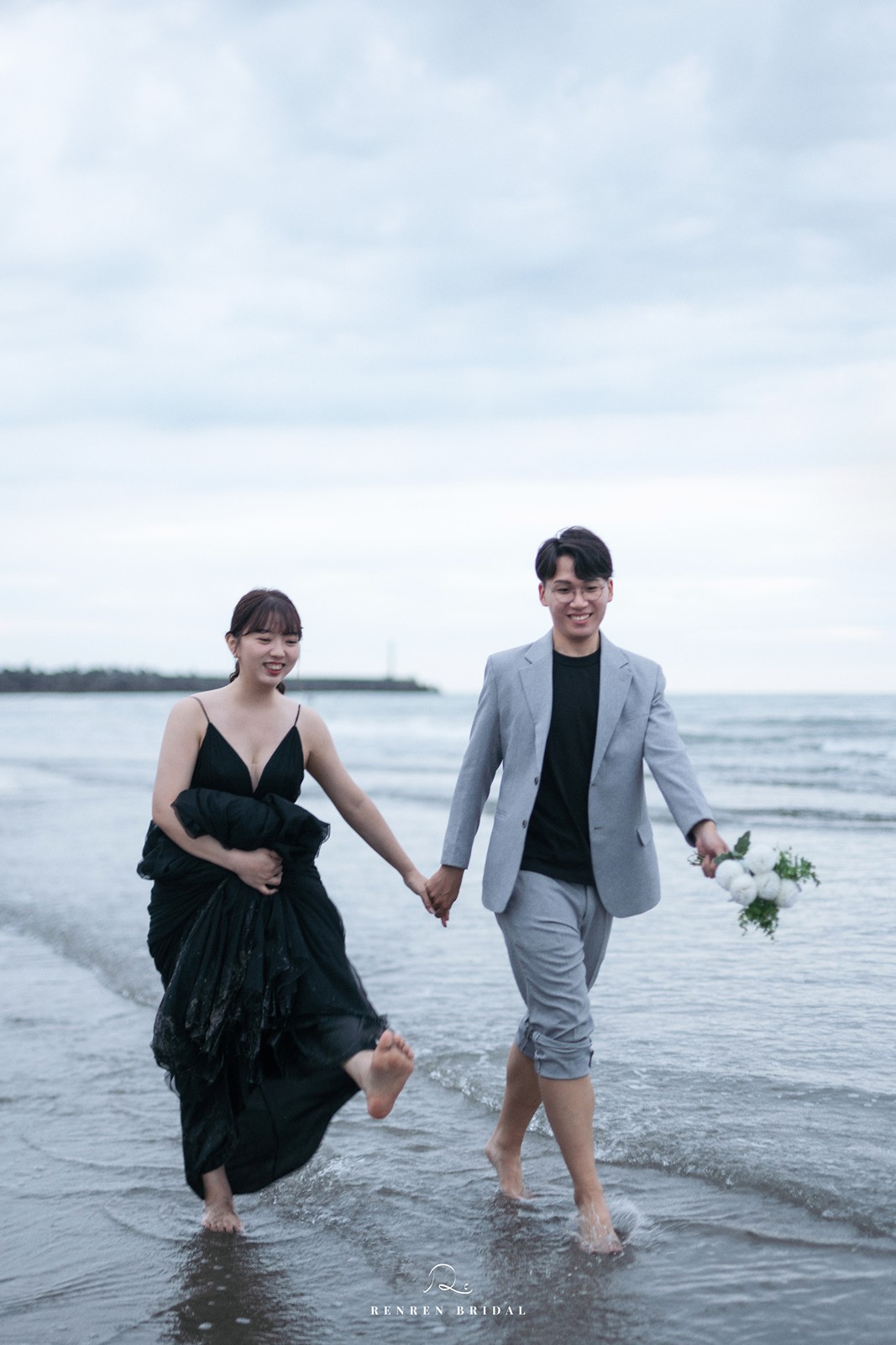 台中婚紗攝影,台中婚紗拍攝,台中婚紗,婚紗 基地,婚紗基地,台中婚紗工作室,台中婚紗推薦,台中拍婚紗,輕婚紗,海邊婚紗,仙女棒婚紗照