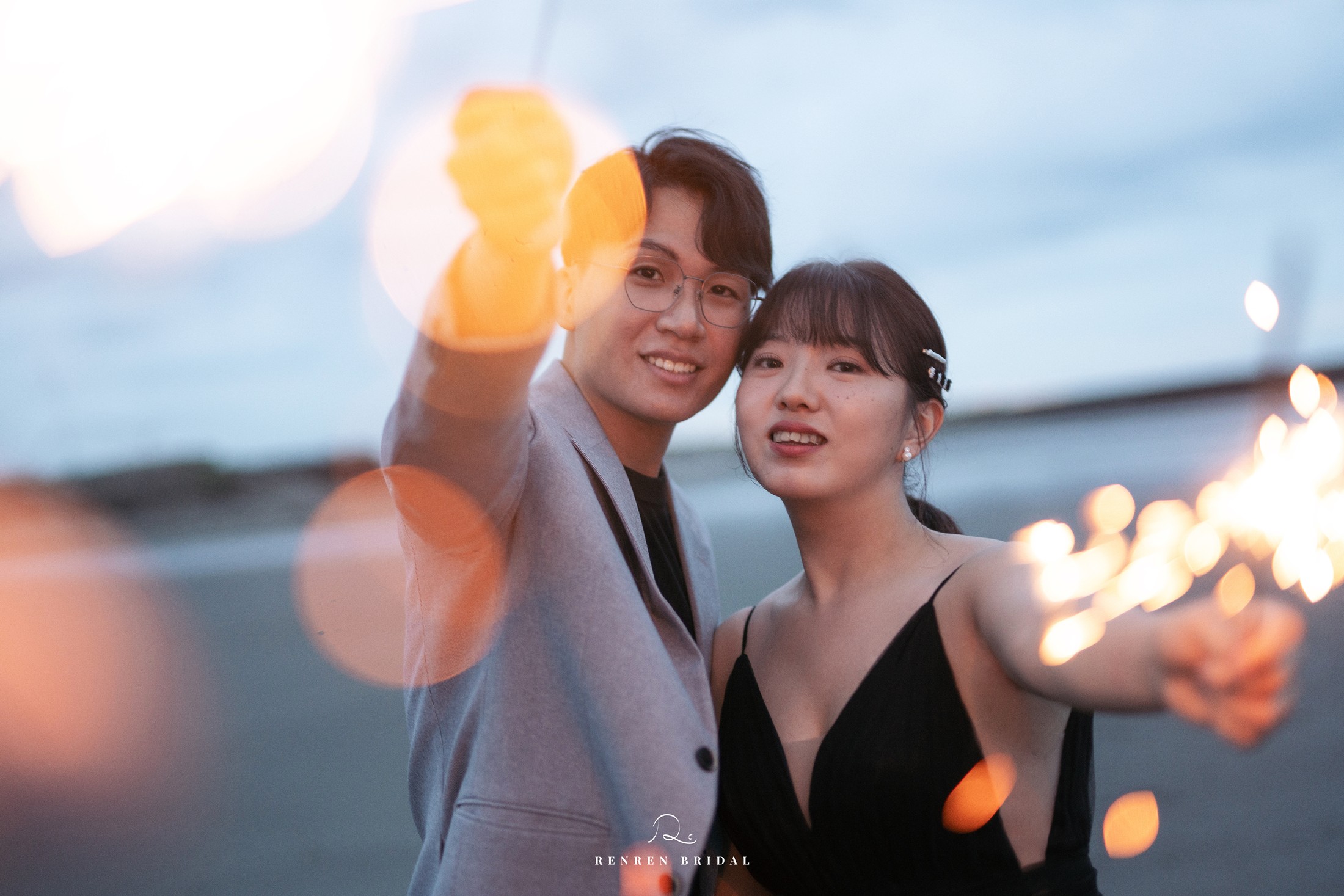 台中婚紗攝影,台中婚紗拍攝,台中婚紗,婚紗 基地,婚紗基地,台中婚紗工作室,台中婚紗推薦,台中拍婚紗,輕婚紗,海邊婚紗,仙女棒婚紗照
